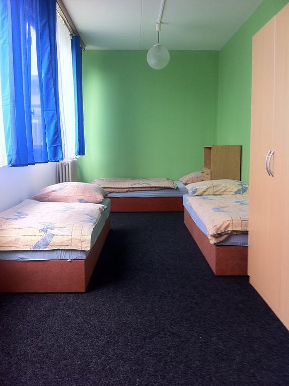 Hostel Liben Прага Номер фото